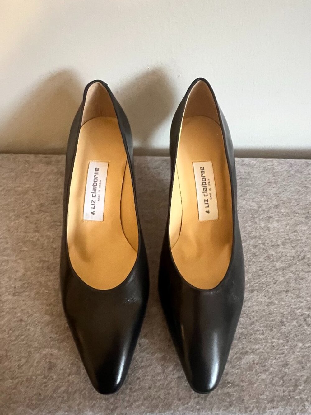 Liz Claiborne Navy Leather Kitten Heel Pumps Size 7.5M Made in Spain